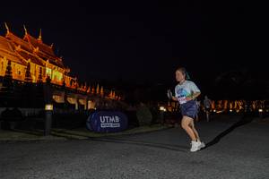 BIB: 236
                            <button type="button" onclick="openModal(22292812)" class="btn btn-primary btn-sm float-right btn-popup" data-toggle="modal" data-target=".modal-high-quality">
                        <i class="fas fa-shopping-cart"></i> Add to Cart
                    </button>
                                            <button type="button" onclick="isThisMe(22292812, true)" class="btn btn-success btn-sm float-right btn-popup btn-isme hidden" data-toggle="tooltip" data-placement="bottom" title="นี่คือรูปของคุณใช่ไหม คลิกที่นี่เพื่อเอาเข้าอัลบั้ม">
                        <i class="fas fa-plus"></i> Add to album
                    </button>
                    <button type="button" onclick="isThisMe(22292812, false)" class="btn btn-warning btn-sm float-right btn-popup btn-isnotme hidden">
                        <i class="fas fa-ban"></i> Remove from album
                    </button>